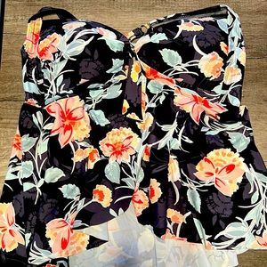 Underwire Swim Top - Black Floral.